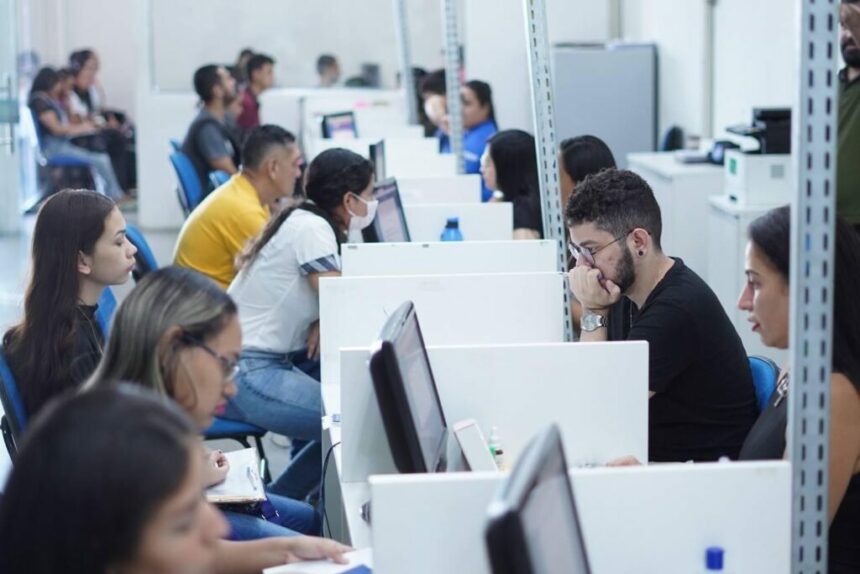 Sine Amazonas divulga 112 vagas de emprego para esta segunda-feira