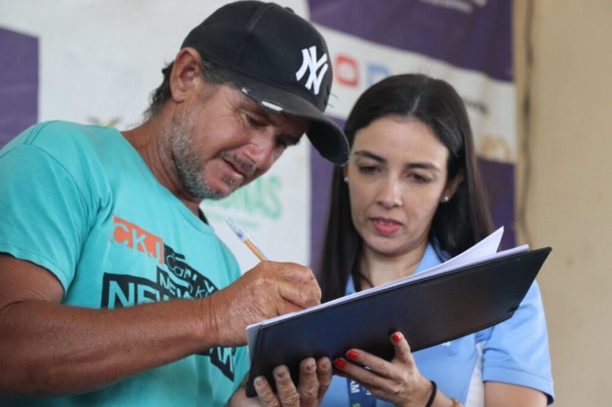 Em Manaquiri, Governo do Amazonas repassa de R$ 1,5 milhão em crédito a produtores rurais do município
