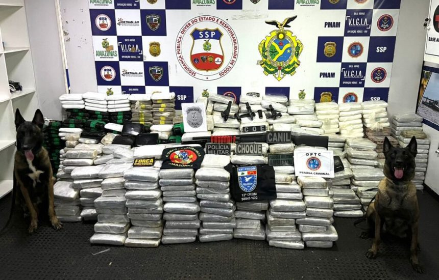 Base Arpão 1: Forças de Segurança prendem grupo com cerca de 1,7 tonelada de drogas, embarcações, 6 milhões de litros de petróleo e armas, em Coari