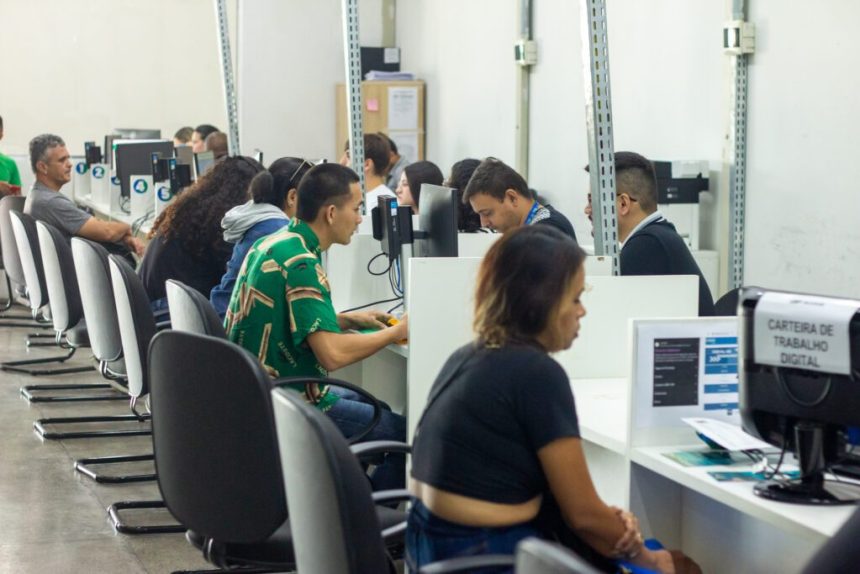 Sine Amazonas divulga 62 vagas de emprego para esta terça-feira
