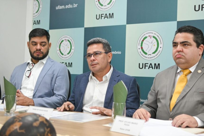 Governo do Amazonas e Ufam fortalecem cooperação para enfrentamento da estiagem