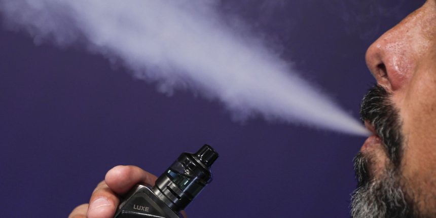 Comissão adia votação de projeto que regulamenta cigarros eletrônicos 
