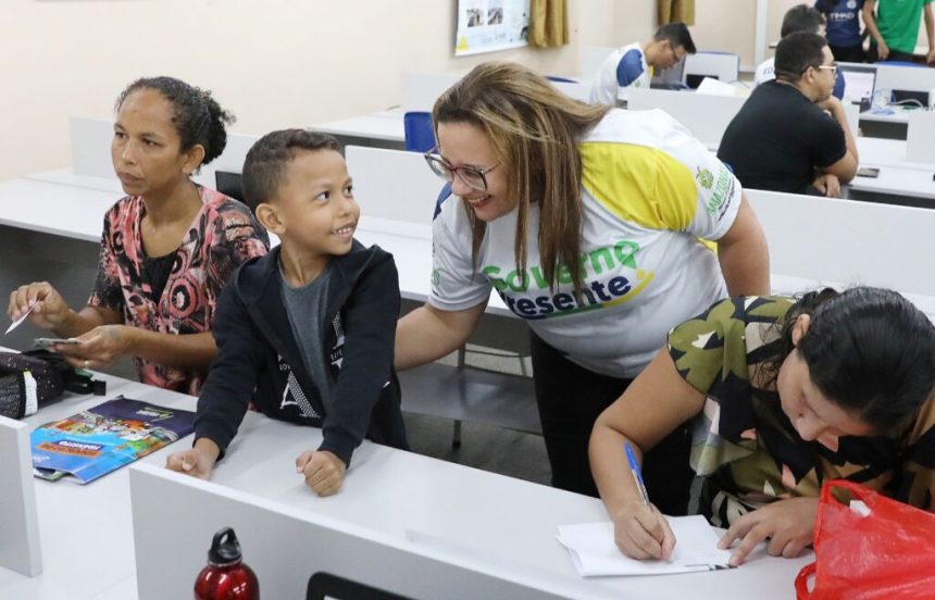 Governo Presente: Secretaria de Educação auxilia jovens e adultos a concluírem os estudos