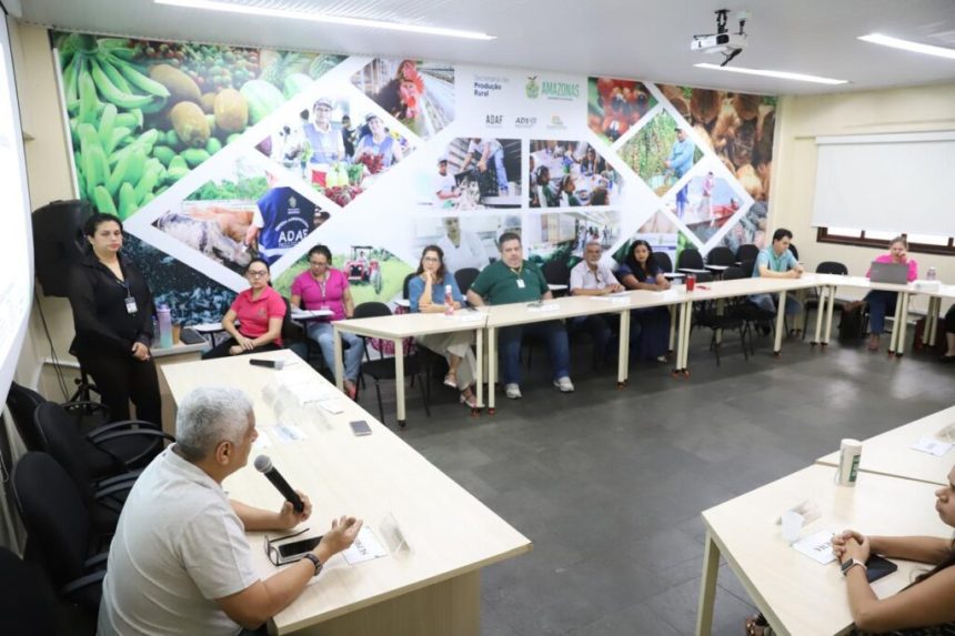 Conselho Estadual de Pesca discute apoio a pescadores e pescadoras de peixes ornamentais