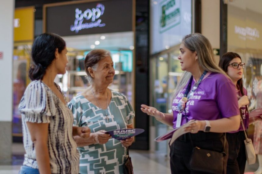 Agosto Lilás: Sejusc oferece orientação jurídica e psicossocial no Amazonas Shopping