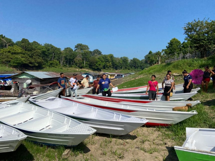 Crédito rural: pescadores artesanais de Anamã recebem mais de R$ 700 mil