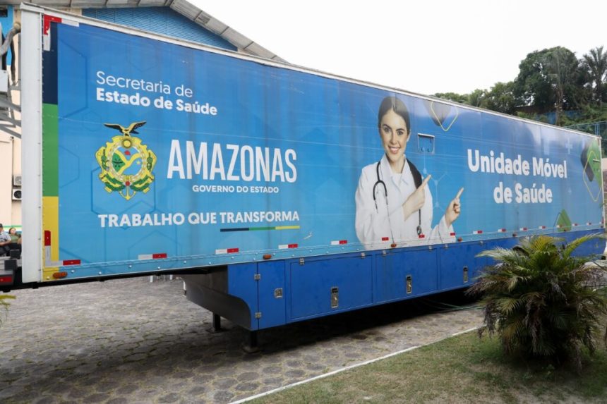 Governador Wilson Lima acompanha chegada de serviços da Carreta da Saúde no bairro Grande Vitória, na zona leste