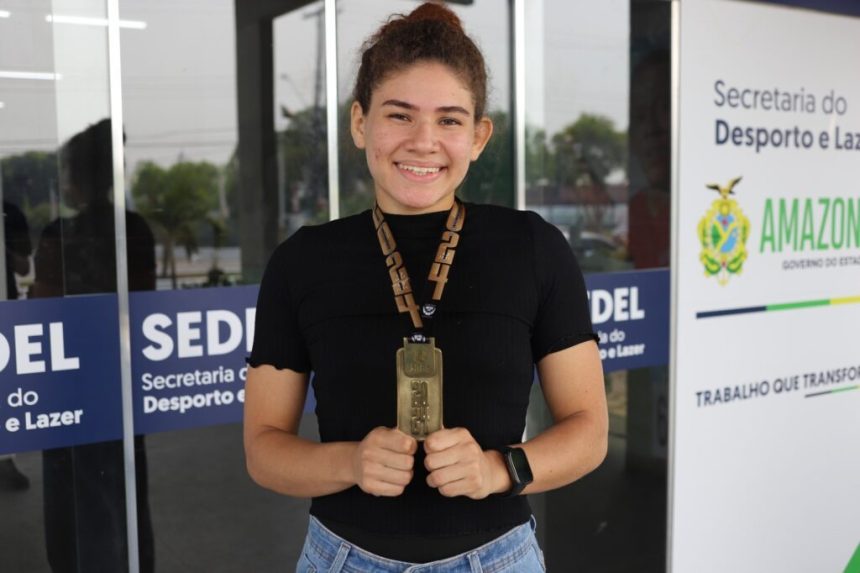 Wrestling feminino amazonense é destaque em competição nacional e garante vaga para mundial