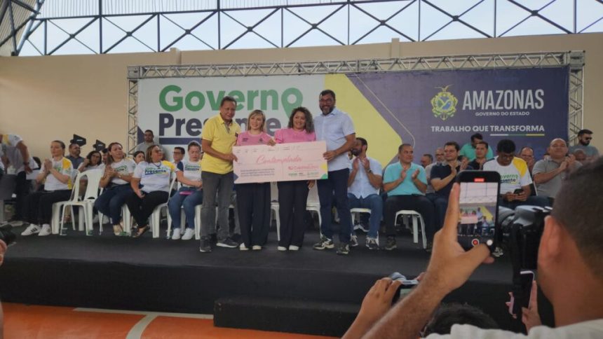 Governo Presente: Seas leva financiamento do Crédito Rosa as mulheres do bairro São José