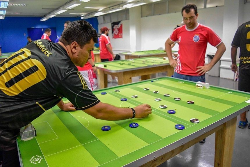 Agenda Esportiva: Estádio Carlos Zamith recebe campeonato de Futebol de Mesa