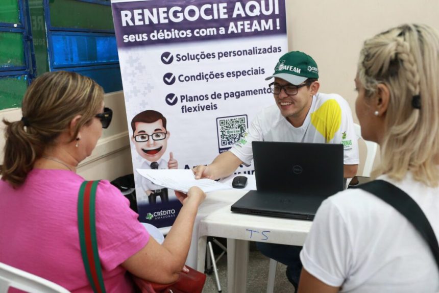 Linhas de créditos do Governo do Amazonas beneficiam 1,8 mil pessoas de todas as zonas da capital durante o Governo Presente