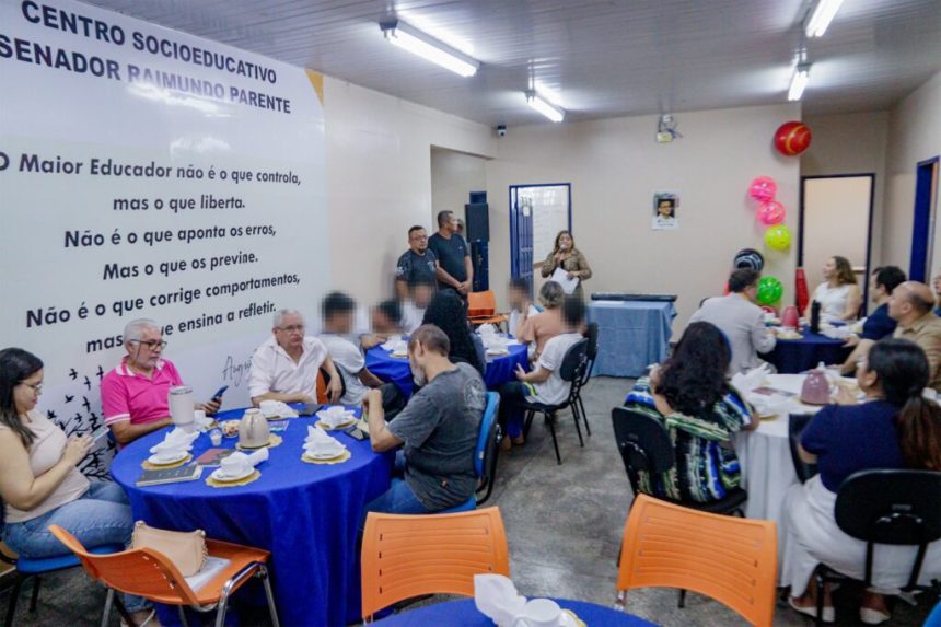 ‘Café Literário’: Sejusc promove evento que aproxima socioeducandos das artes, no Raimundo Parente