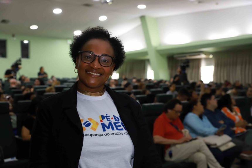 Profissionais da rede estadual participam de formação ministrada pelo MEC sobre o Pé-de-Meia