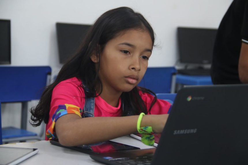 Prefeitura desenvolve projetos de inclusão digital em prol de uma educação de qualidade na rede municipal de ensino
