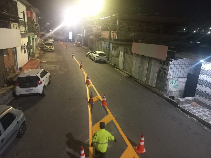 Prefeitura de Manaus reforça sinalização em avenidas para melhorar segurança viária