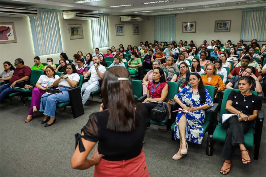 Equipes de saúde da prefeitura promovem encontros para aprimoramento da assistência pré-natal
