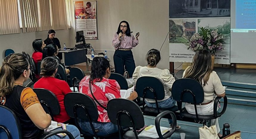 Prefeitura de Manaus promove oficinas de atualização sobre Caderneta da Criança para profissionais da Semsa