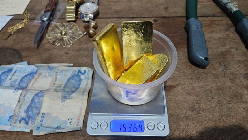 Operação Protetor das Fronteiras: PMAM prende dupla com mais de 2 kg de ouro em Japurá