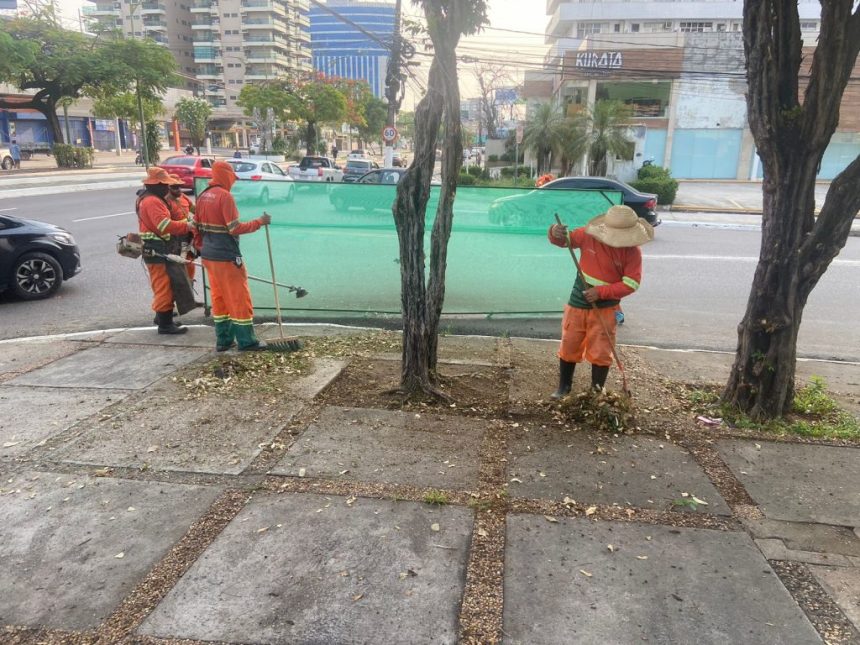 Prefeitura de Manaus avança com serviços de limpeza e manutenção urbana na cidade