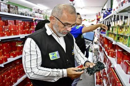 Natal Seguro: Ipem-AM apreende produtos irregulares e reprova marca de panetone comercializados em Manaus e Região Metropolitana