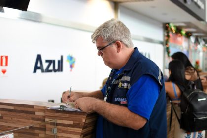 Procon-AM intervém para garantir direitos de passageiro que teve voo cancelado de última hora