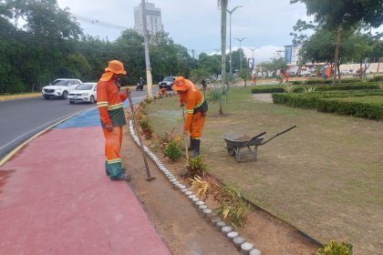 Prefeitura de Manaus realiza trabalho de revitalização na rotatória das Letras