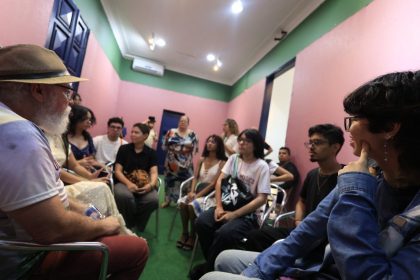 Exposição ‘Olho Mágico’ celebra os 128 anos do Teatro Amazonas e aproxima comunidade estudantil do universo artístico