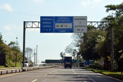 Câmara aprova fim da contagem de pontos na CNH do motorista que não pagar pedágio