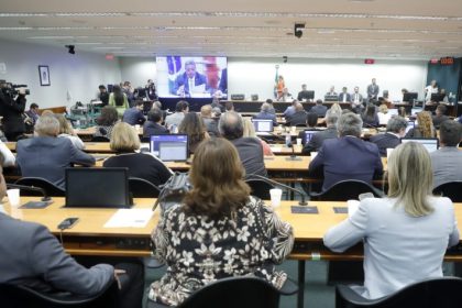 Comissão de Orçamento aprova créditos de R$ 12,3 bilhões para o Orçamento de 2024