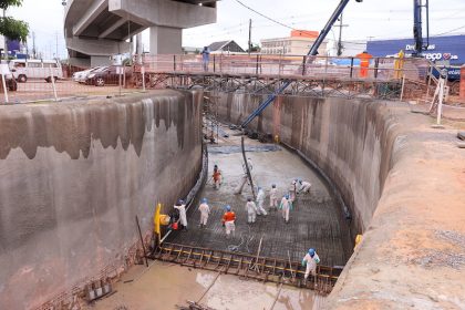 Prefeitura de Manaus atua com quatro frentes de obras no complexo viário Rei Pelé