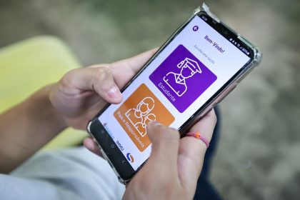 Prefeitura de Manaus alerta unidades de ensino sobre cadastro para garantir meia-passagem aos alunos