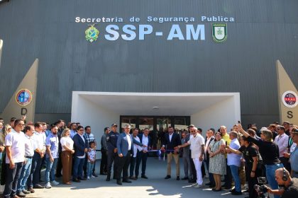 Governador Wilson Lima reforça segurança pública com entrega de armamentos, munições e equipamentos