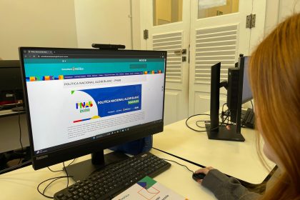 Prefeitura realiza pagamento de R$ 700 mil para contemplados nos editais da Política Nacional Aldir Blanc, em Manaus