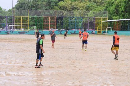 Prefeito David Almeida entrega complexo esportivo revitalizado no bairro Cidade Nova