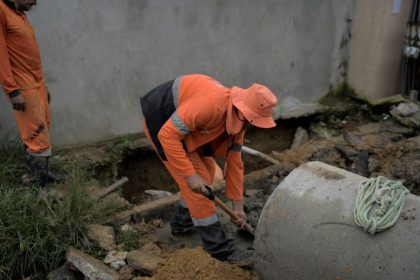 Prefeitura de Manaus recupera rede de drenagem no bairro Alvorada