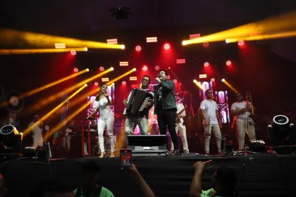 Réveillon no bairro Educandos reúne cerca de 15 mil pessoas