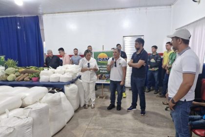 Em Eirunepé, Idam entrega 7 toneladas de alimentos produzidos por agricultores indígenas