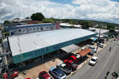 Prefeitura de Manaus avança com obras de revitalização na feira do Armando Mendes