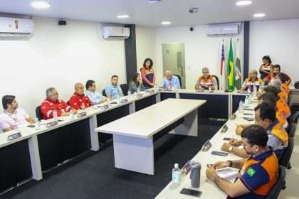 Defesa Civil do Amazonas convoca setor energético e de combustíveis para alinhamento estratégico