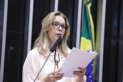 Comissão aprova projeto que obriga serviço de transporte a promover conscientização sobre proteção a passageiras