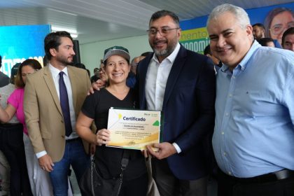 Financiamento da Afeam incentiva beneficiária a ampliar seu estúdio de fotografia