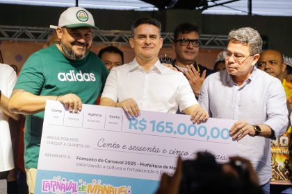 David Almeida fomenta Carnaval de Manaus 2025