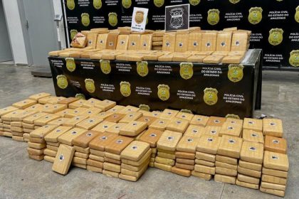 Polícia Civil apreende meia tonelada de skunk avaliada em R$ 10 milhões e prende dupla em Barcelos