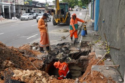 Prefeitura de Manaus recupera rede de drenagem e calçadão no bairro Japiim