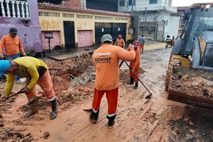 Prefeitura de Manaus recupera rede de drenagem rompida no bairro Alvorada