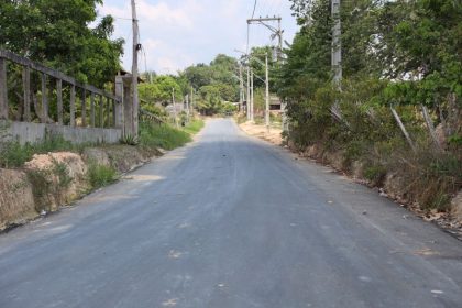 Prefeitura de Manaus visita comunidade Coliseu 3 no período chuvoso e moradores seguem satisfeitos com o asfalto