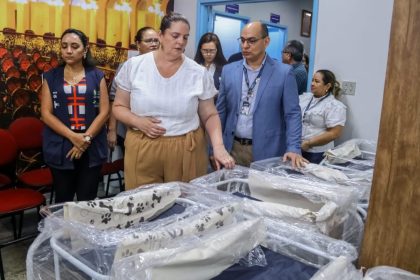 Governo do Amazonas entrega Posto de Enfermagem e mais 100 equipamentos de ponta na Maternidade Ana Braga