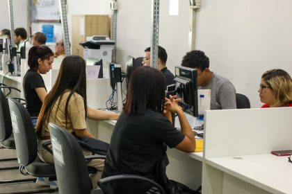 Sine Amazonas divulga 160 vagas de emprego para esta quinta-feira