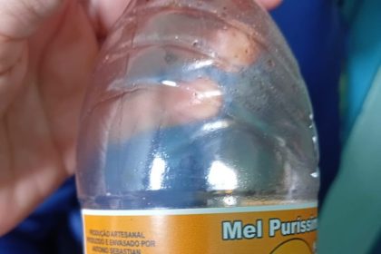 Adaf apreende 135 quilos de mel de estabelecimento clandestino
