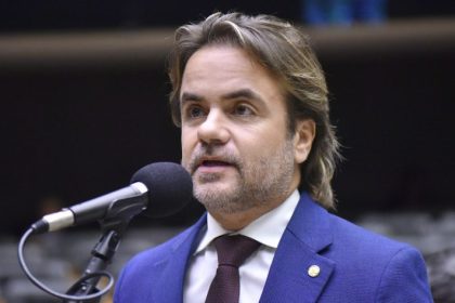 Projeto prevê que o Brasil mantenha parte das reservas internacionais em criptomoedas